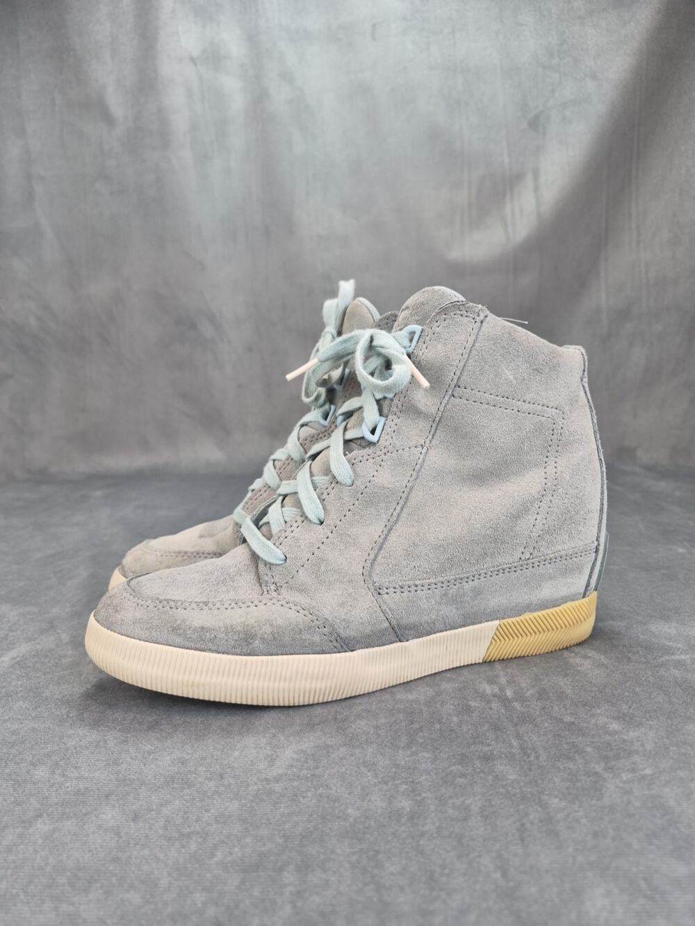 Sorel Women’s Out N About Blue Dove Suede Wedge Sneakers NL4443-461 Size 9 US